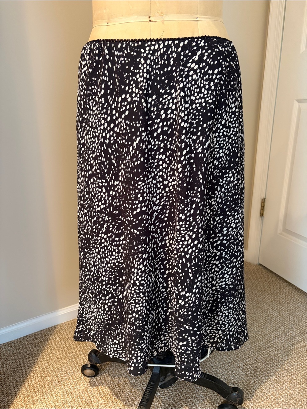Max Studio Black and White Speckled Maxi Skirt